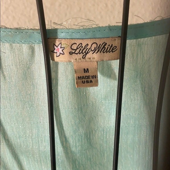 🔥3 for$25🔥Gorgeous Lily White Tank Top - Picture 6 of 7